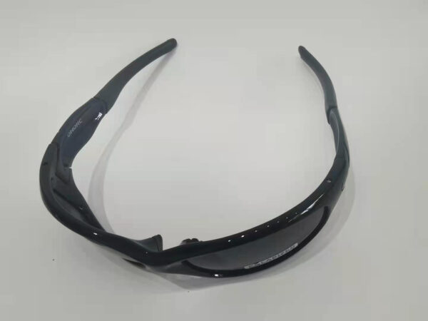 Unisex anti impact photochroimic polarized lens sports glasses MS 716 - Image 3