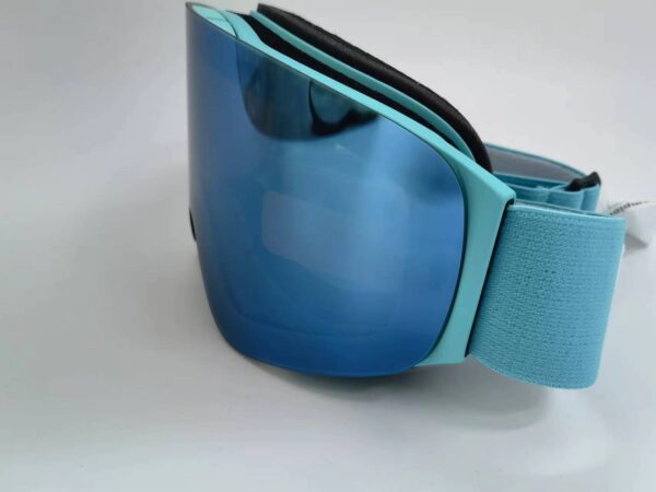 MB 6200 2024 flip magnetic ski oggles lens with helmet compatibility - Image 7